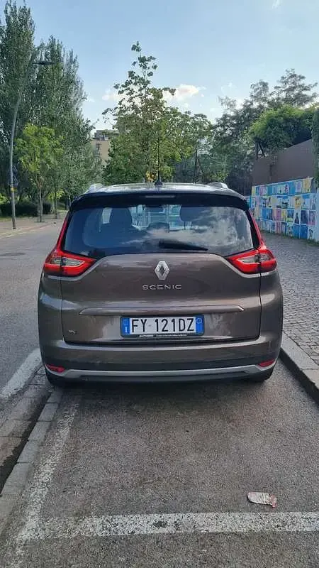 Usata Renault Grand Scénic IV Business 120 CV (88 kW) 2019 Monovolume
