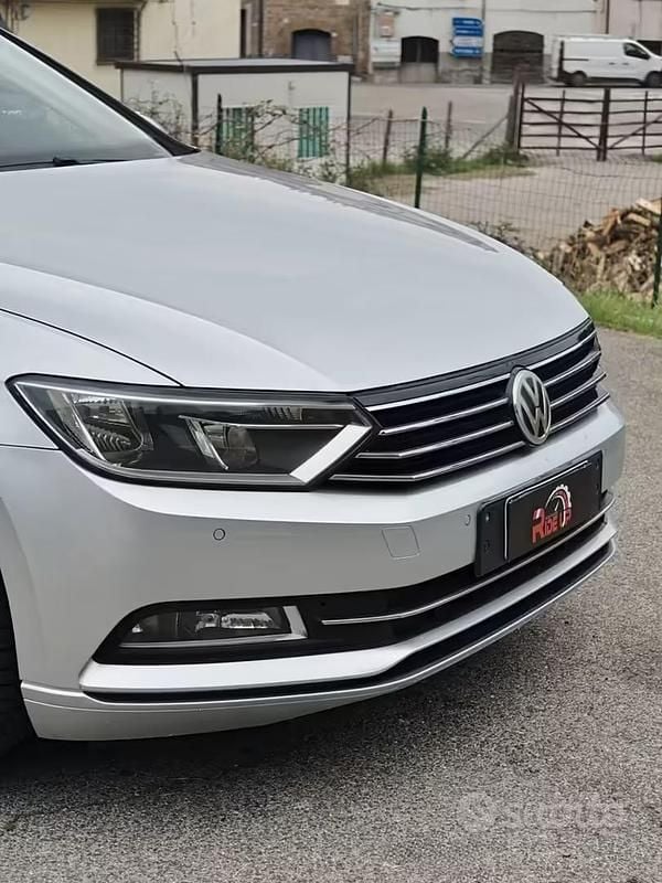 Usata VW Passat Business 120 CV (88 kW) 2016 Grigio Station wagon