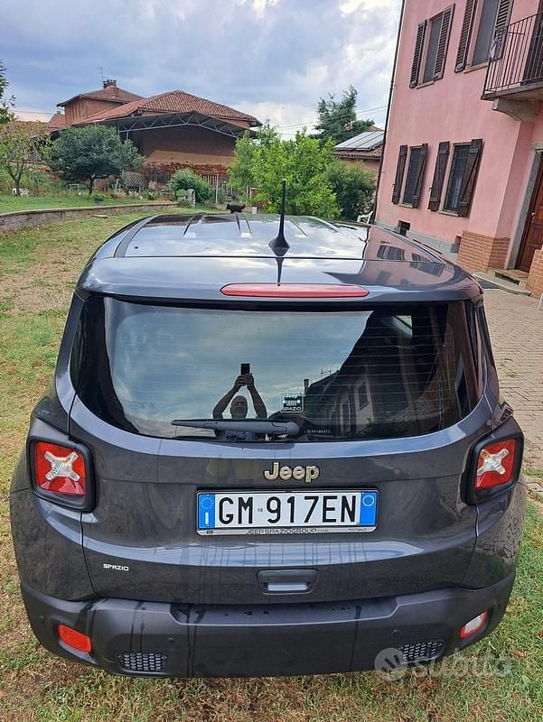 Usata Jeep Renegade 120 CV (88 kW) 2023 Grigio SUV