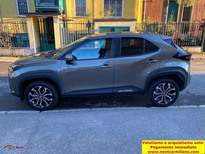 Usata Toyota Yaris Cross Trend 92 CV (67 kW) 2022 Grigio SUV
