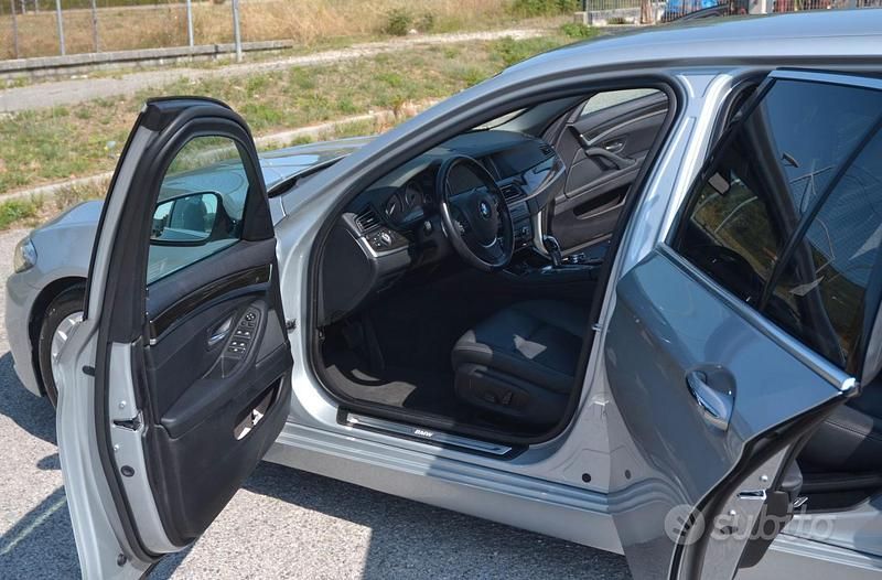 Usata BMW 520 150 CV (110 kW) 2016 Grigio Station wagon