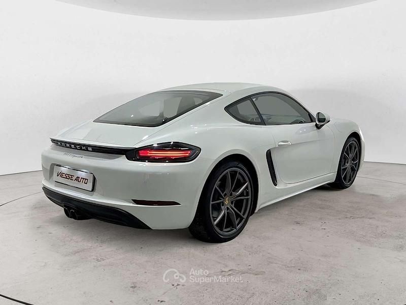 Usata Porsche 718 Cayman 299 CV (219 kW) 2020 Bianco Coupé