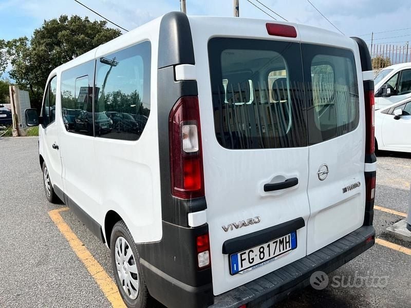 Usata Opel Vivaro S 125 CV (91 kW) 2016 Bianco Monovolume