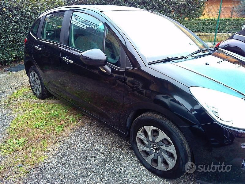Usata Citroën C3 SELECTION 68 CV (50 kW) 2015 Nero Berlina