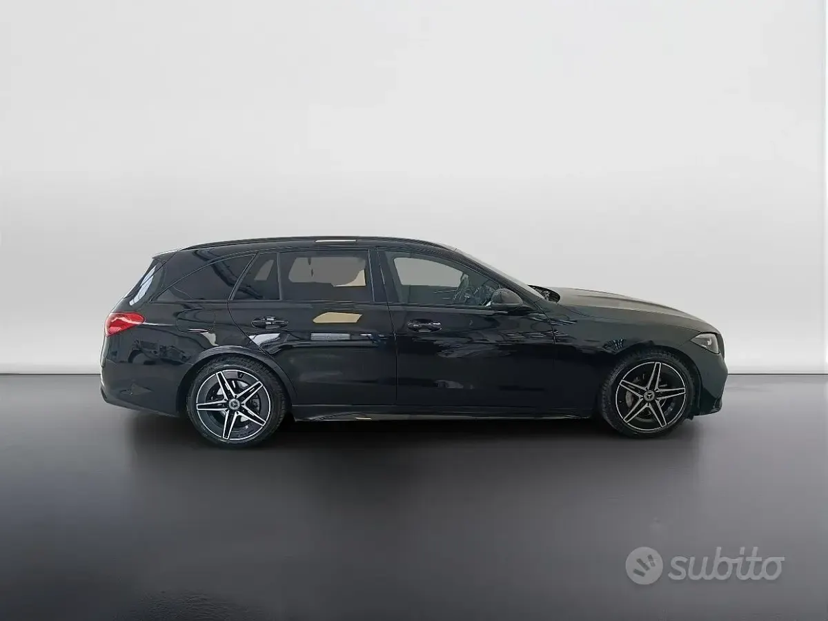 Usata Mercedes 200 Premium 163 CV (119 kW) 2022 Nero Station wagon