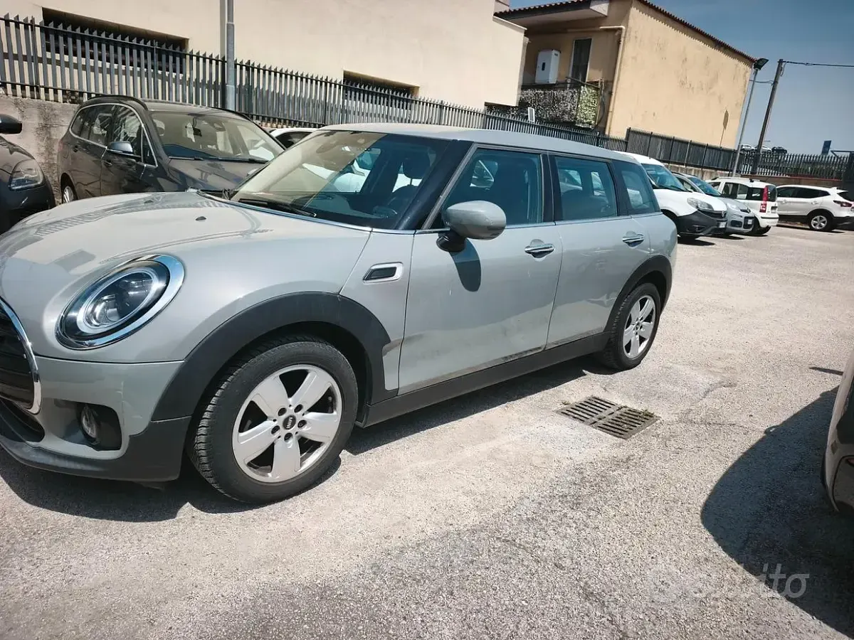 Usata Mini Cooper D Clubman Essential 116 CV (85 kW) 2022 Grigio Station wagon
