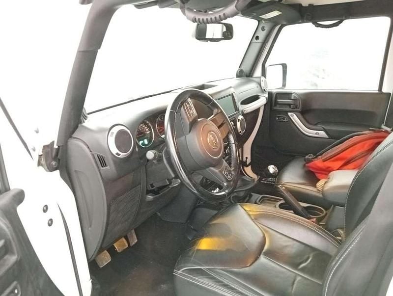 Usata Jeep Wrangler Unlimited Sahara 200 CV (147 kW) 2014 Bianco SUV