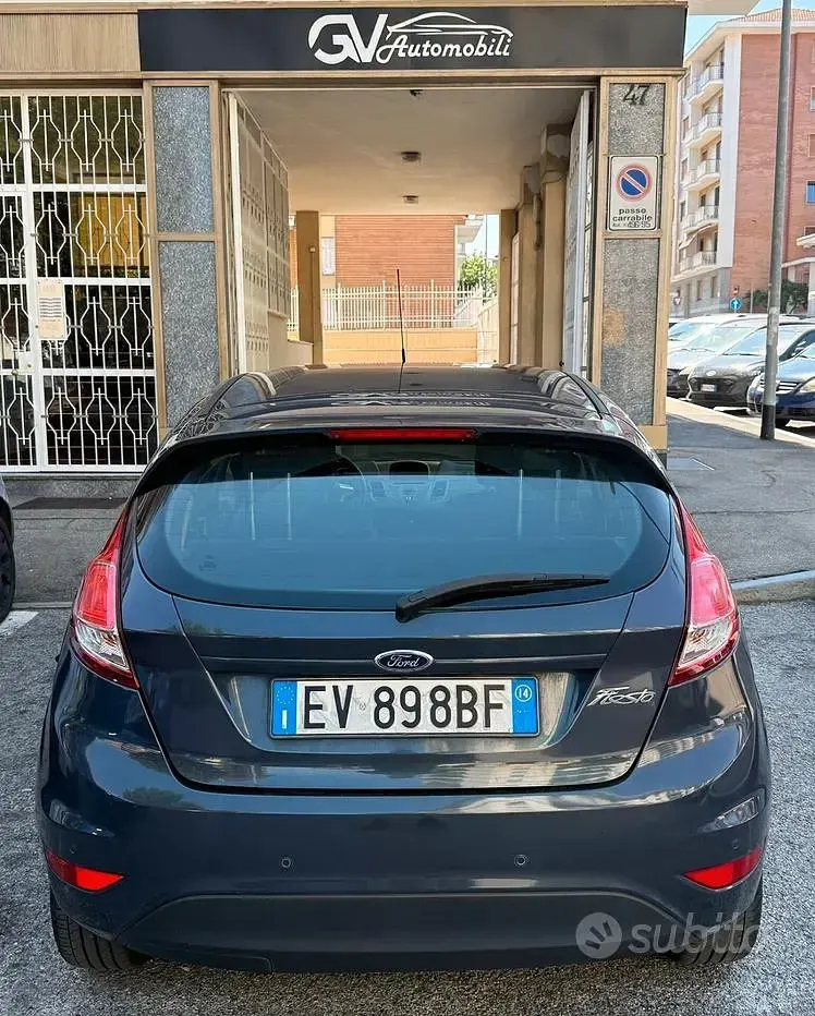 Usata Ford Fiesta Titanium 97 CV (71 kW) 2014 Other Utilitaria