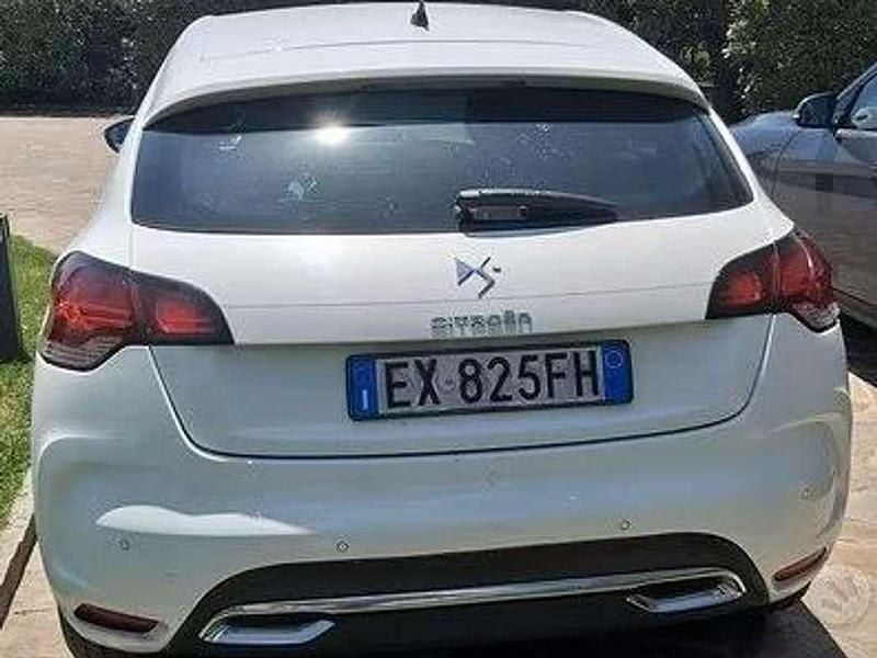 Usata Citroën DS4 So Chic 114 CV (83 kW) 2014 Bianco Utilitaria