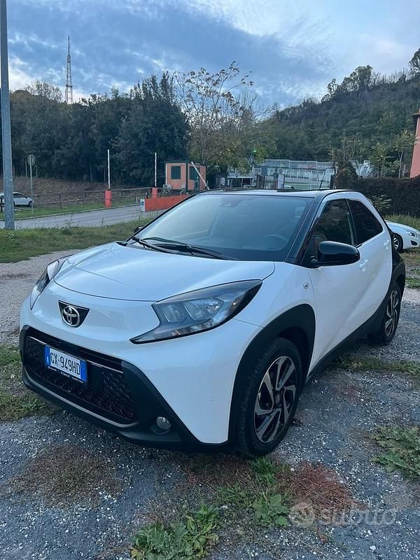 Usata Toyota Aygo X Trend 72 CV (52 kW) 2024 Bianco SUV