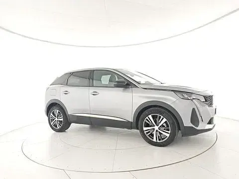 Usata Peugeot 3008 Allure 131 CV (96 kW) 2024 SUV