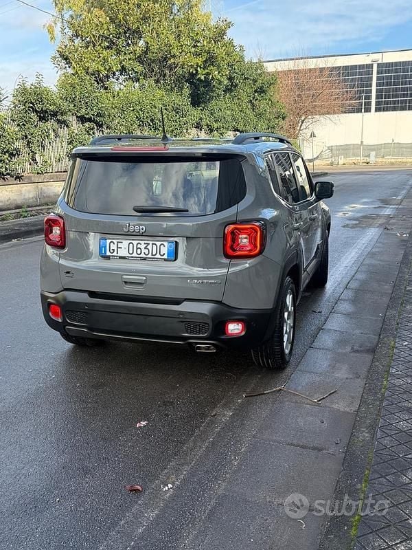 Usata Jeep Renegade Limited 120 CV (88 kW) 2021 Grigio SUV