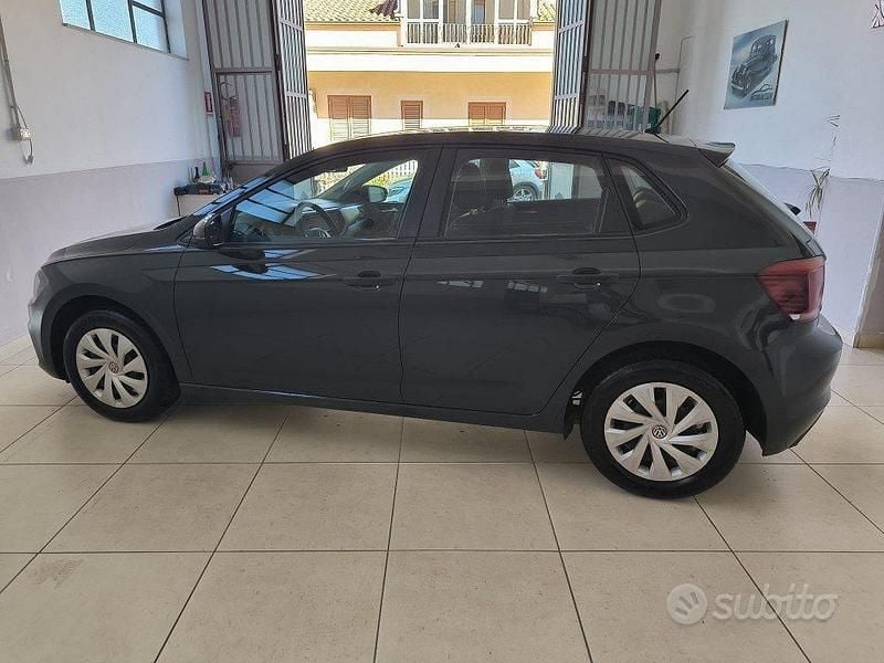 Usata VW Polo Comfortline 80 CV (58 kW) 2018 Grigio Berlina