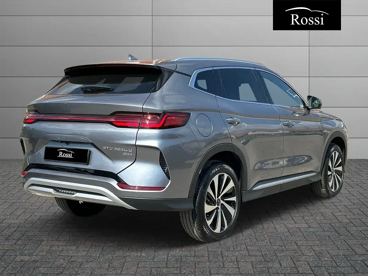 Usata BYD Seal U Boost 98 CV (72 kW) 2025 Grigio medio metallizzato SUV