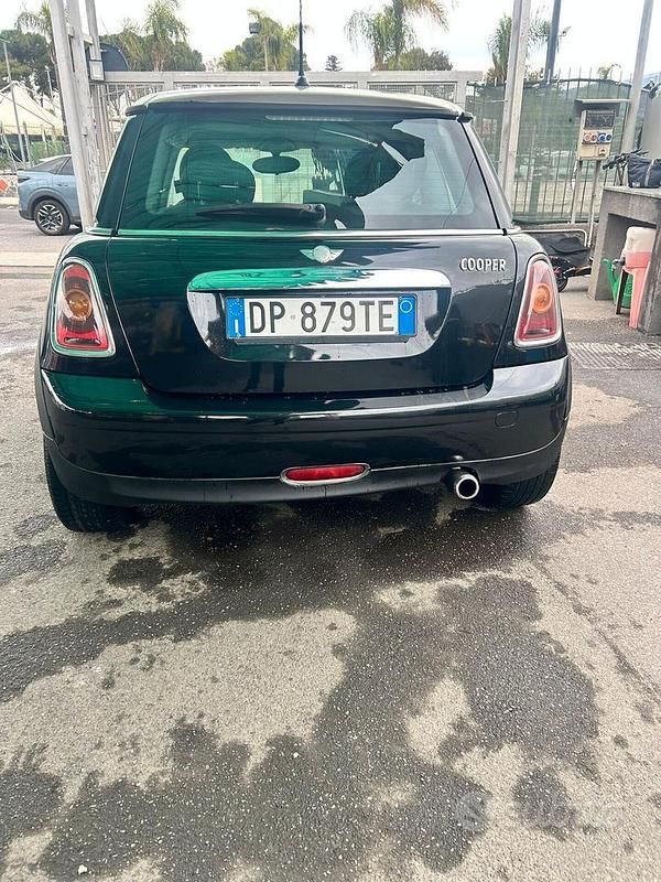 Käytetty Mini Cooper D 109 HP (80 kW) 2008 Musta Viistoperä