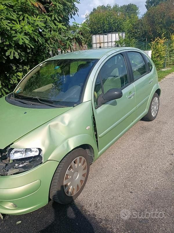 Usata Citroën C3 2004 Verde Utilitaria