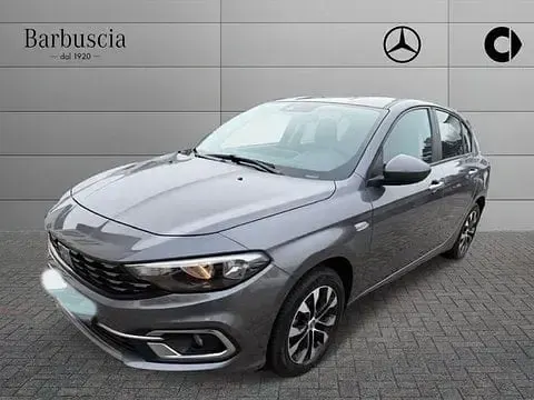 Begagnad Fiat Tipo City Life 95 HK (69 kW) 2022 Halvkombi