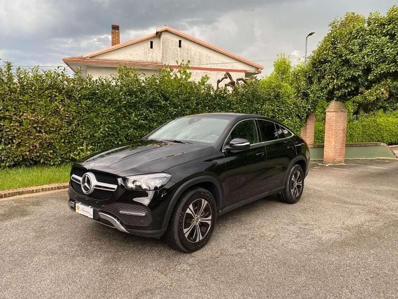 Nero pastello Usata 2023 Mercedes GLE300 Coupé | 69.890 € (Buon prezzo) - Immagine 1/4