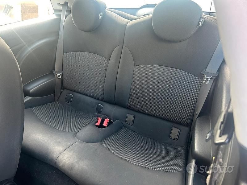 Usata Mini Cooper 120 CV (88 kW) 2007 Grigio Utilitaria