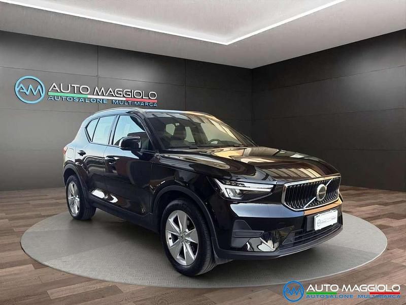 Usata Volvo XC40 Core 130 CV (95 kW) 2023 Nero SUV