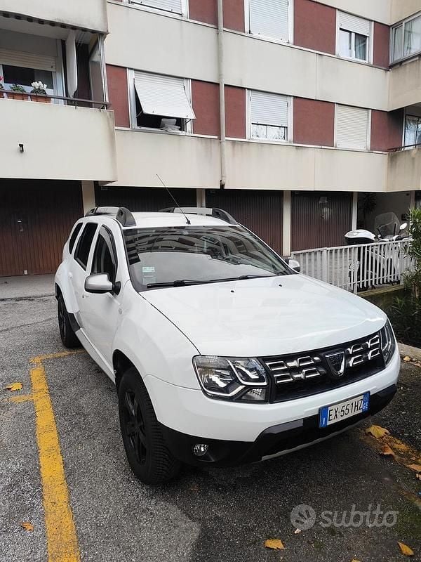 Usata Dacia Duster 110 CV (80 kW) 2014 Bianco SUV