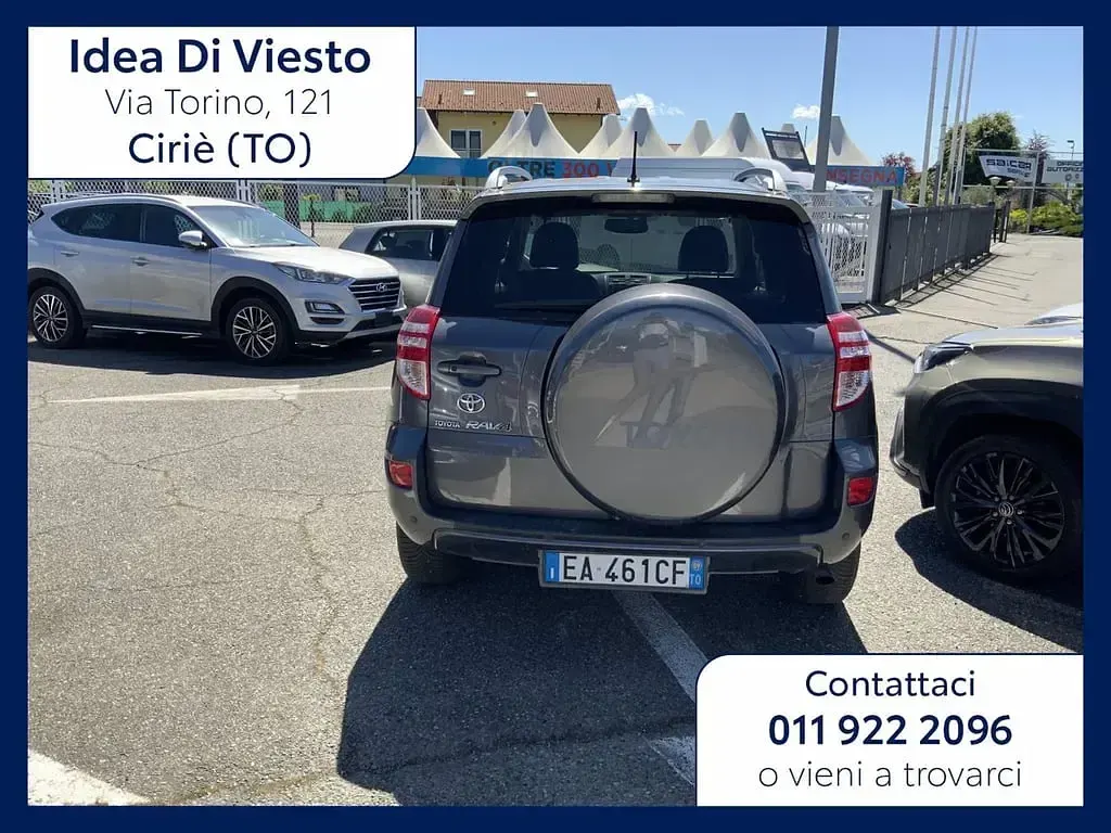 Usata Toyota RAV4 Luxury 150 CV (110 kW) 2009 Grigio scuro SUV