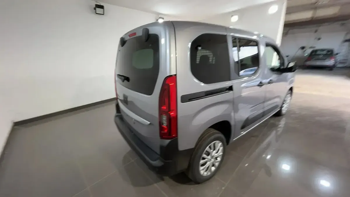 Nuova Fiat Doblò S 131 CV (96 kW) 2026 Grigio maestro Monovolume