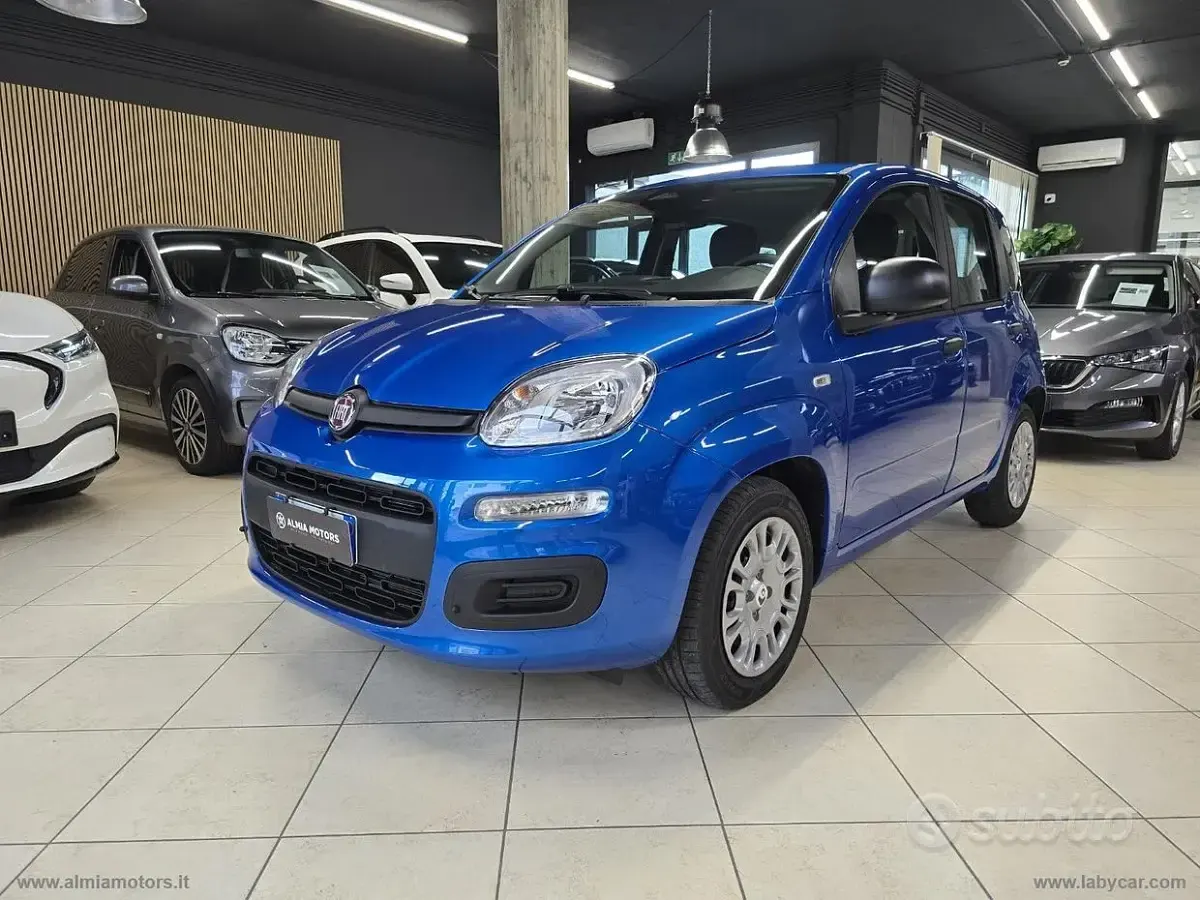 Nuova Fiat Panda Icon 65 CV (47 kW) 2026 Blu Utilitaria