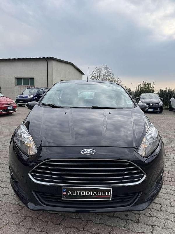 Usata Ford Fiesta Titanium 80 CV (58 kW) 2016 Nero Berlina