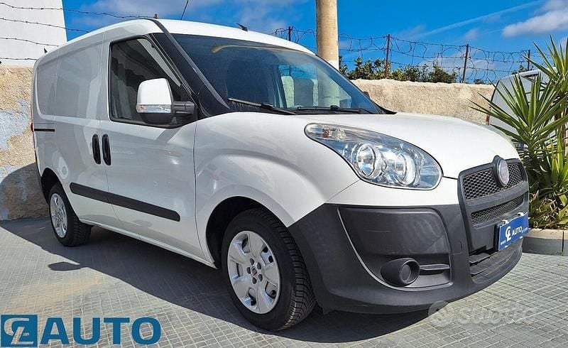 Usata Fiat Doblò Active 105 CV (77 kW) 2012 Bianco Monovolume
