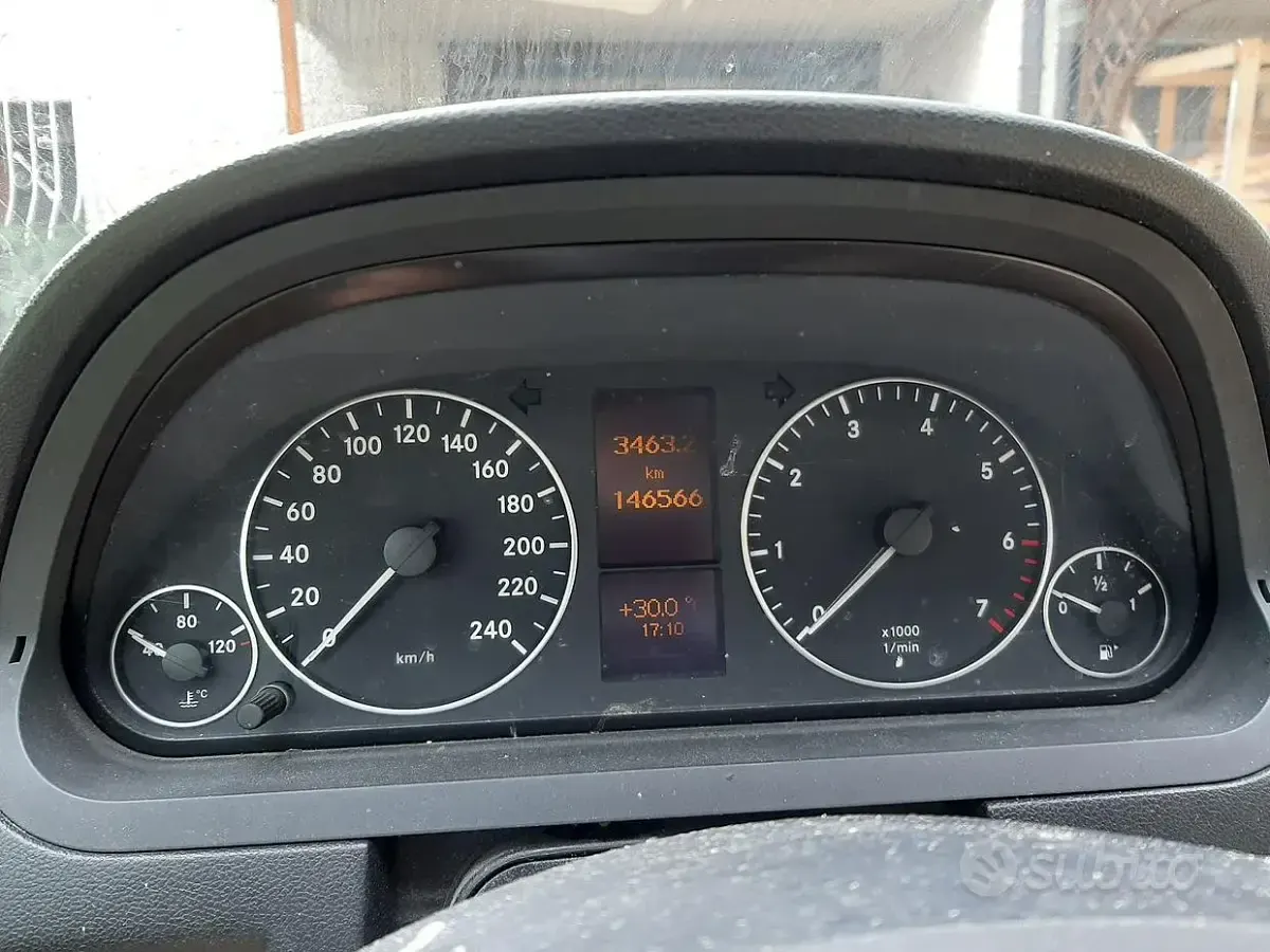 Usata Mercedes A160 102 CV (75 kW) 2010 Berlina