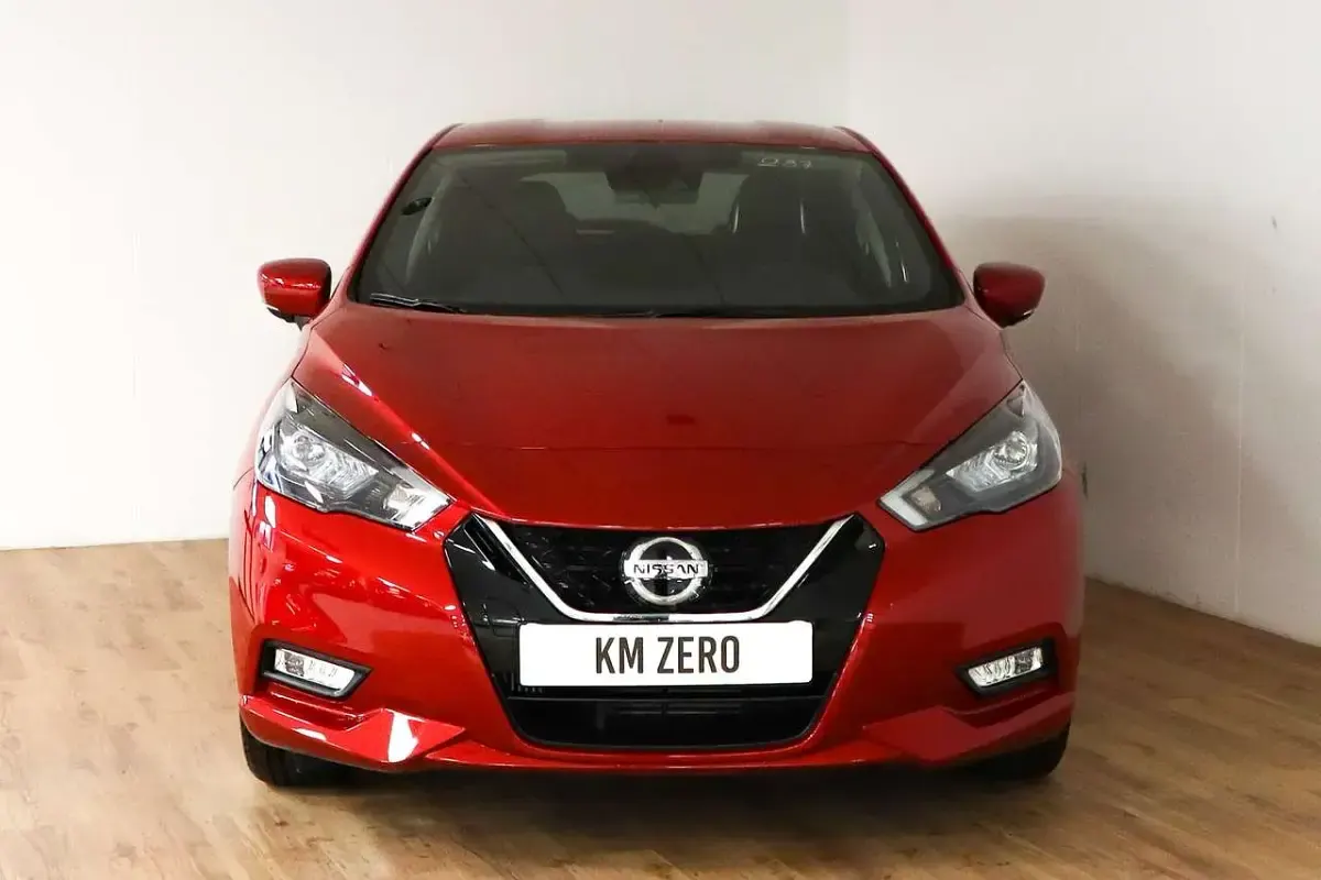 Usata Nissan Micra Tekna 125 CV (91 kW) 2023 Rosso Utilitaria