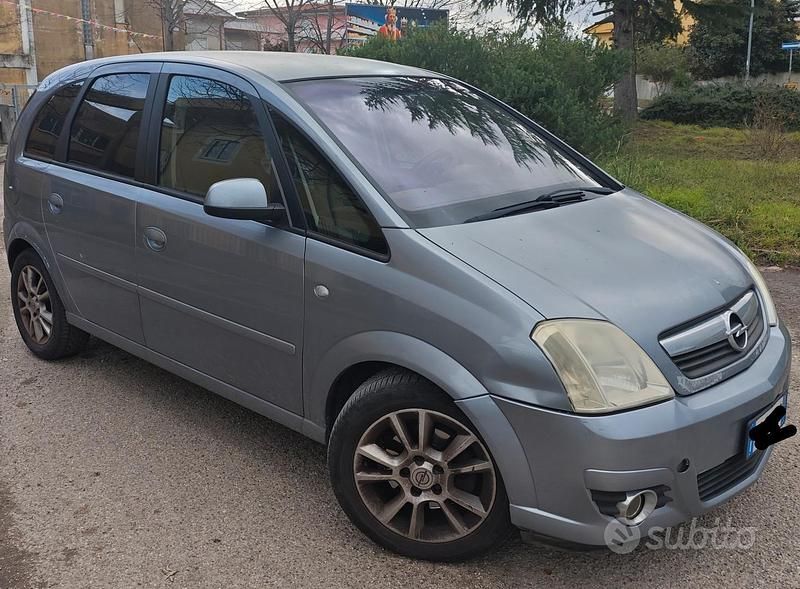 Usata Opel Meriva 2008 Grigio Monovolume
