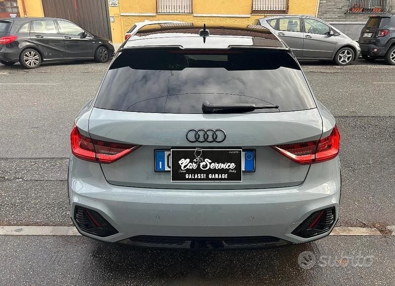 Usata Audi A1 Ambiente 110 CV (80 kW) 2024 Grigio SUV