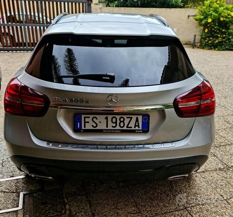 Usata Mercedes GLA200 2018 Grigio SUV