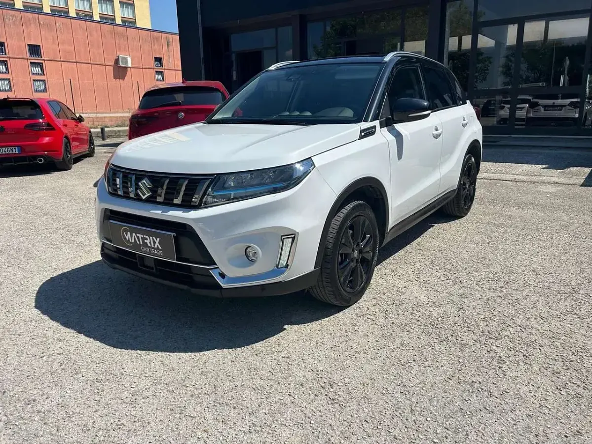 Usata Suzuki Vitara 102 CV (75 kW) 2022 Bianco SUV