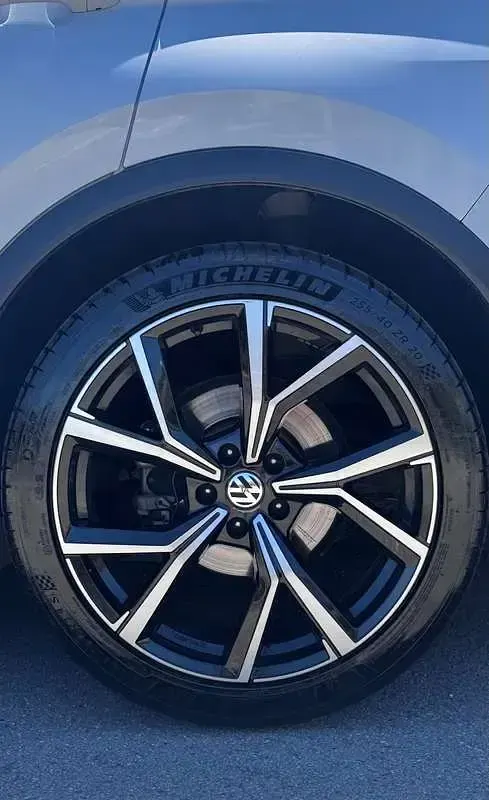 Usata VW Tiguan Sportline 150 CV (110 kW) 2018 Argento SUV