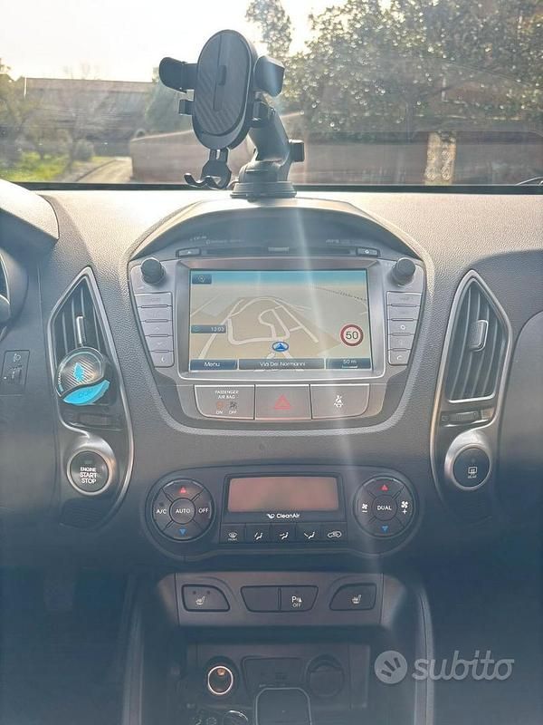 Usata Hyundai ix35 Xpossible 116 CV (85 kW) 2014 Grigio SUV