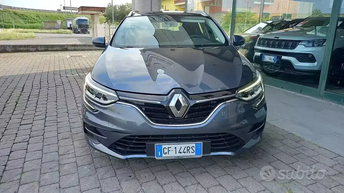 Usata Renault Mégane GrandTour Business 116 CV (85 kW) 2021 Grigio Station wagon