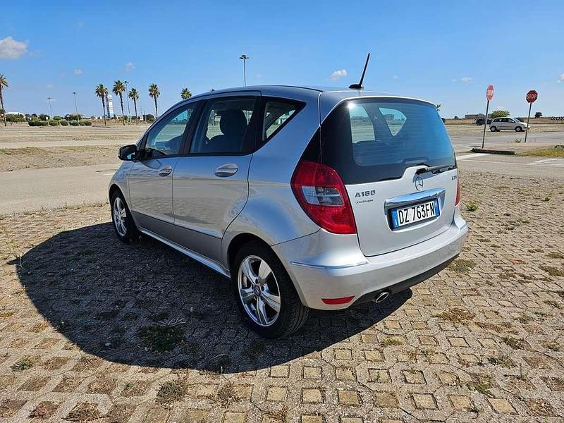 Usata Mercedes A180 Avantgarde 109 CV (80 kW) 2009 Argento Monovolume