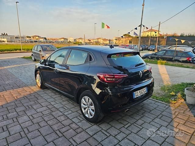 Usata Renault Clio V Business 101 CV (74 kW) 2020 Nero Berlina