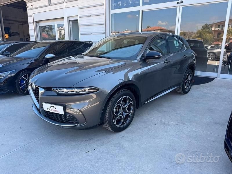 Usata Alfa Romeo Tonale Ti 130 CV (95 kW) 2023 Grigio SUV