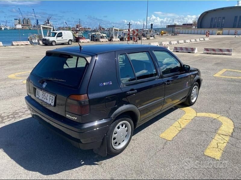 Occasion VW Golf III 1997 Zwart Hatchback