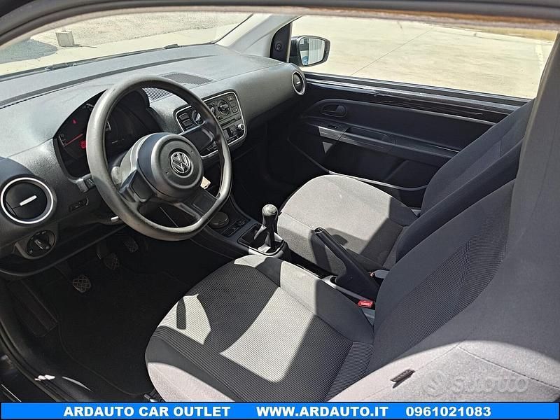 Usata VW up! take up! 60 CV (44 kW) 2014 Blu Utilitaria