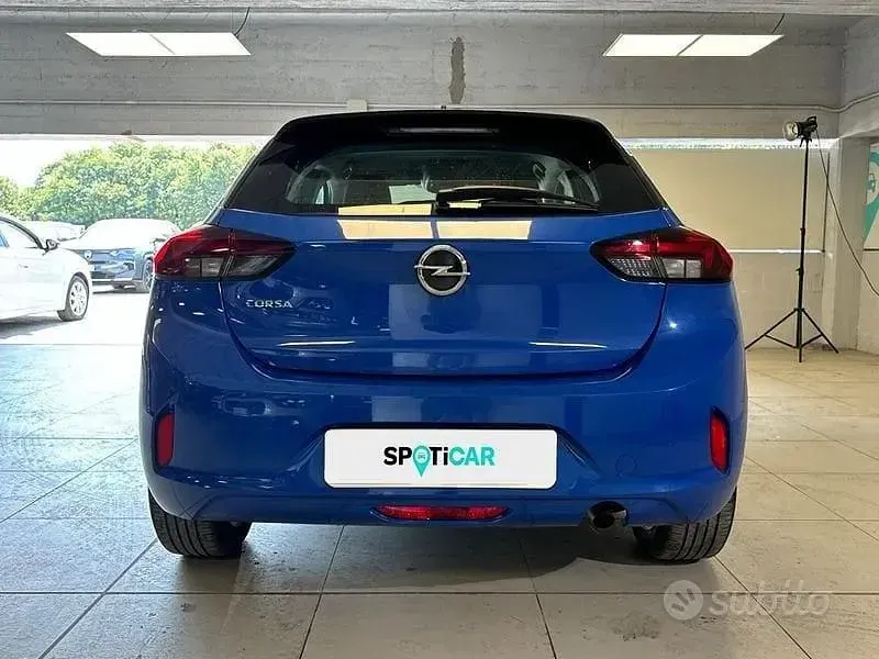 Używany Opel Corsa Edition 75 KM (55 kW) 2023 Niebieski Hatchback