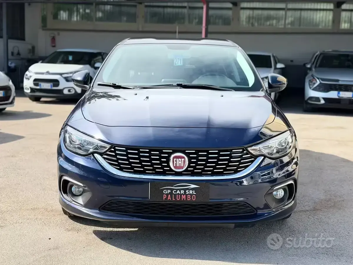 Usata Fiat Tipo Lounge 95 CV (69 kW) 2019 Bluazzurro Berlina