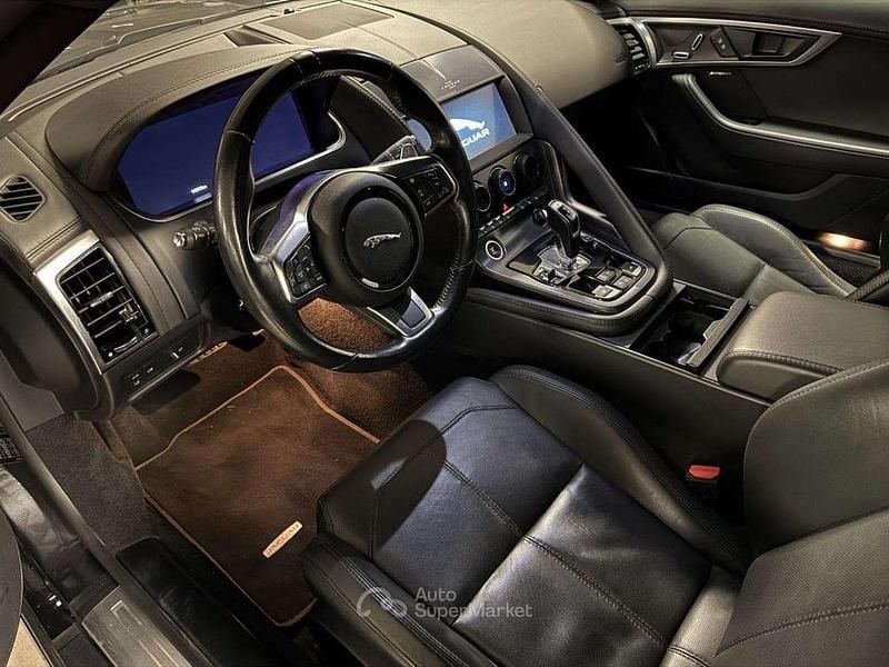 Usata Jaguar F-Type R-Dynamic 299 CV (219 kW) 2022 Gray Cabrio