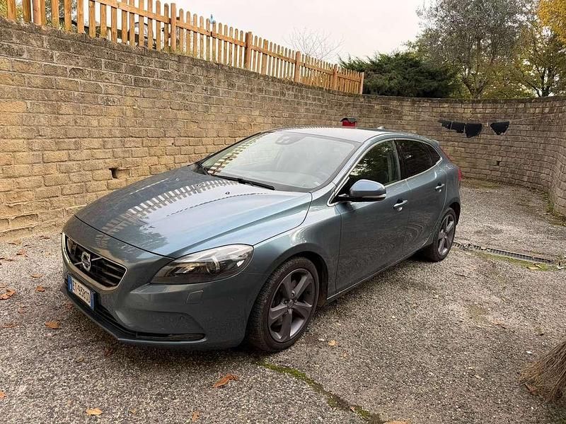 Usata Volvo V40 150 CV (110 kW) 2014 Berlina