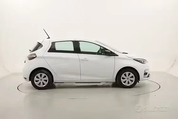 Usata Renault Zoe Zen 50 kW (69 CV) 2022 Bianco Utilitaria