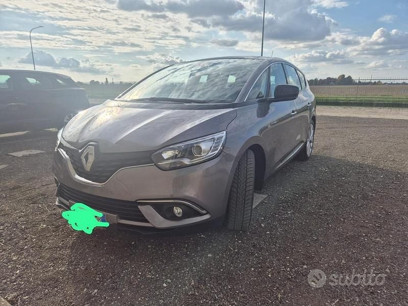 Usata Renault Grand Scénic IV 150 CV (110 kW) 2020 Grigio Monovolume